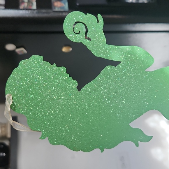 Sparkling mermaid beach decor - Picture 4 of 4